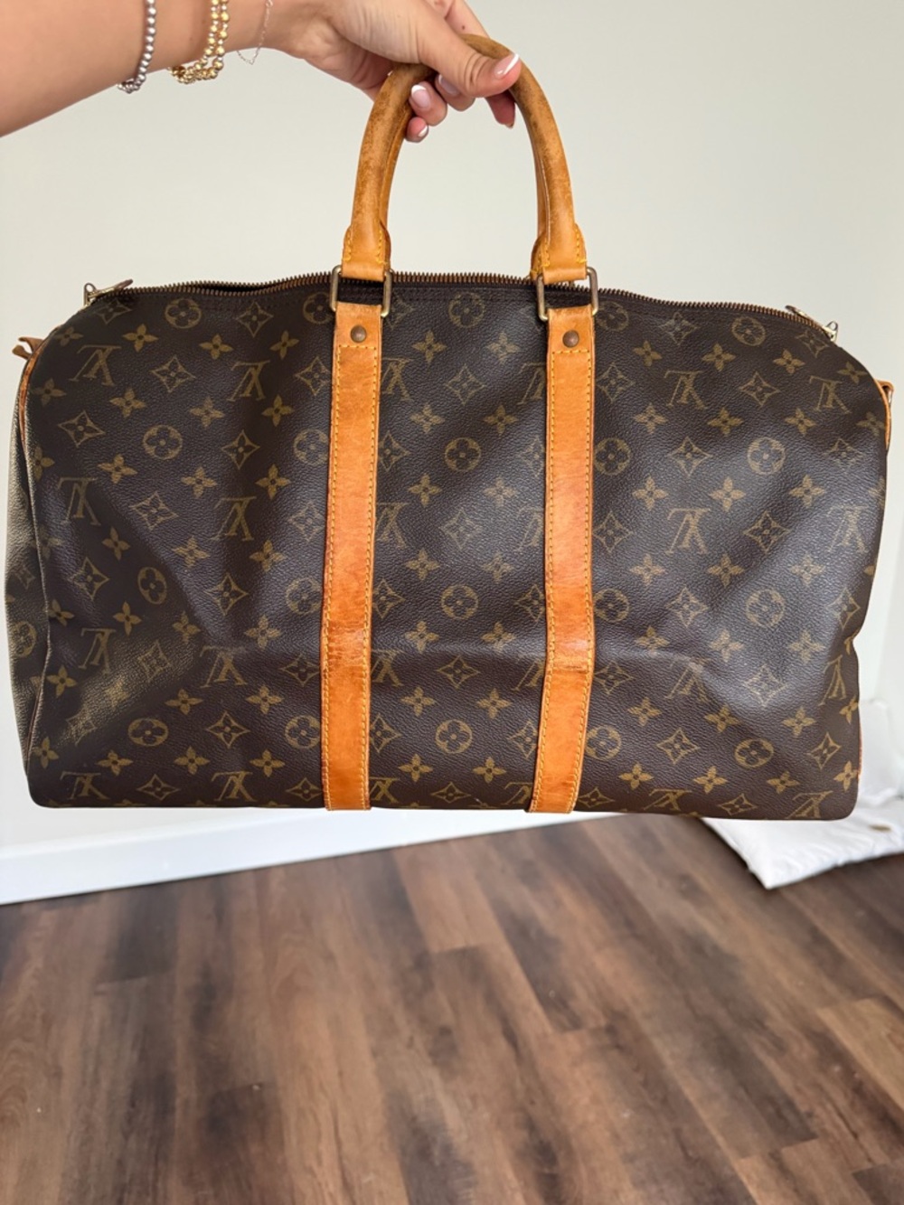 LV Travel Bag - Picture 2 of 7